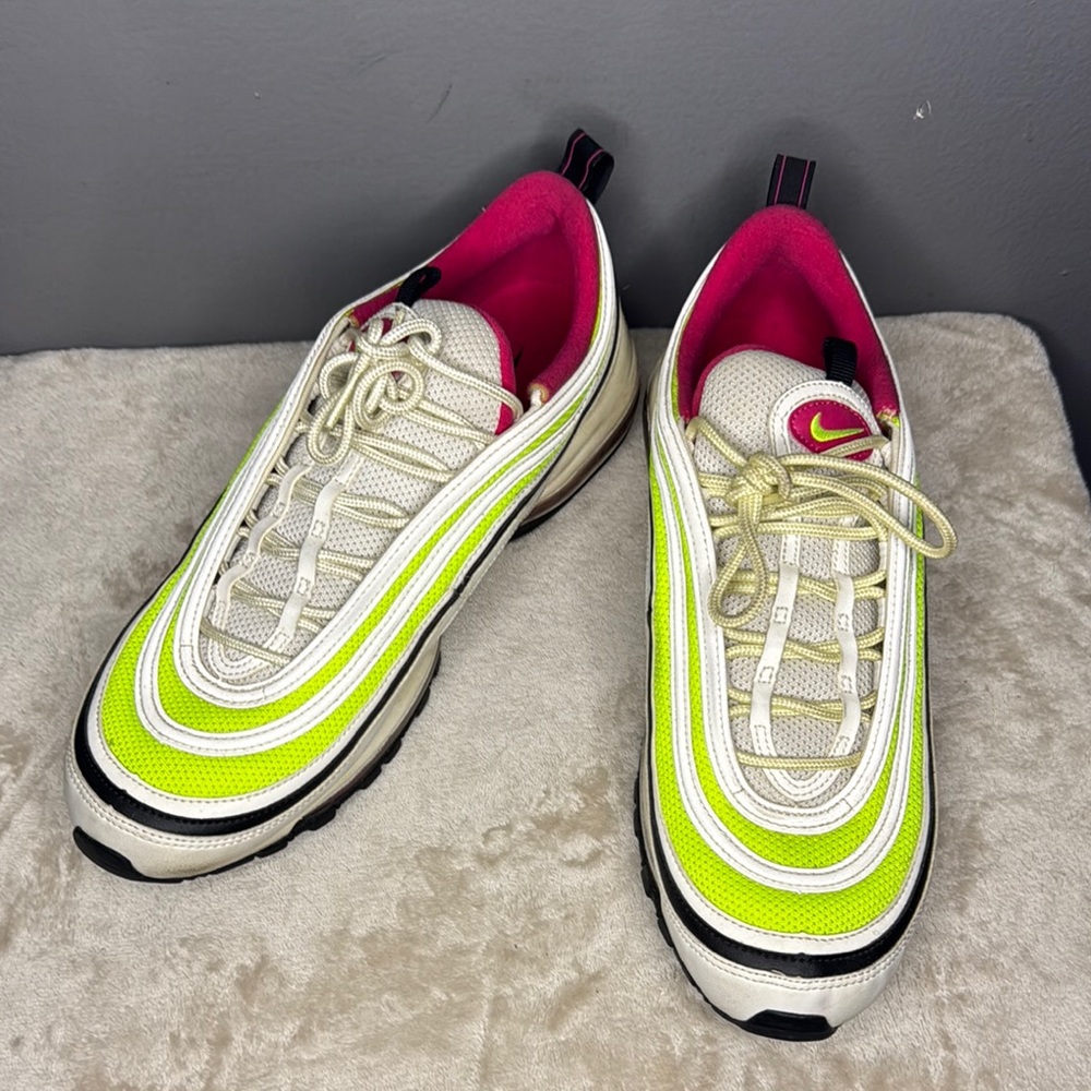 Nike Men’s Neon Green and Pink Sneakers